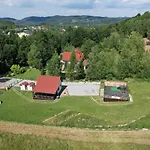 Gospodarstwo wiejskie Wiśniowe Zacisze - *
